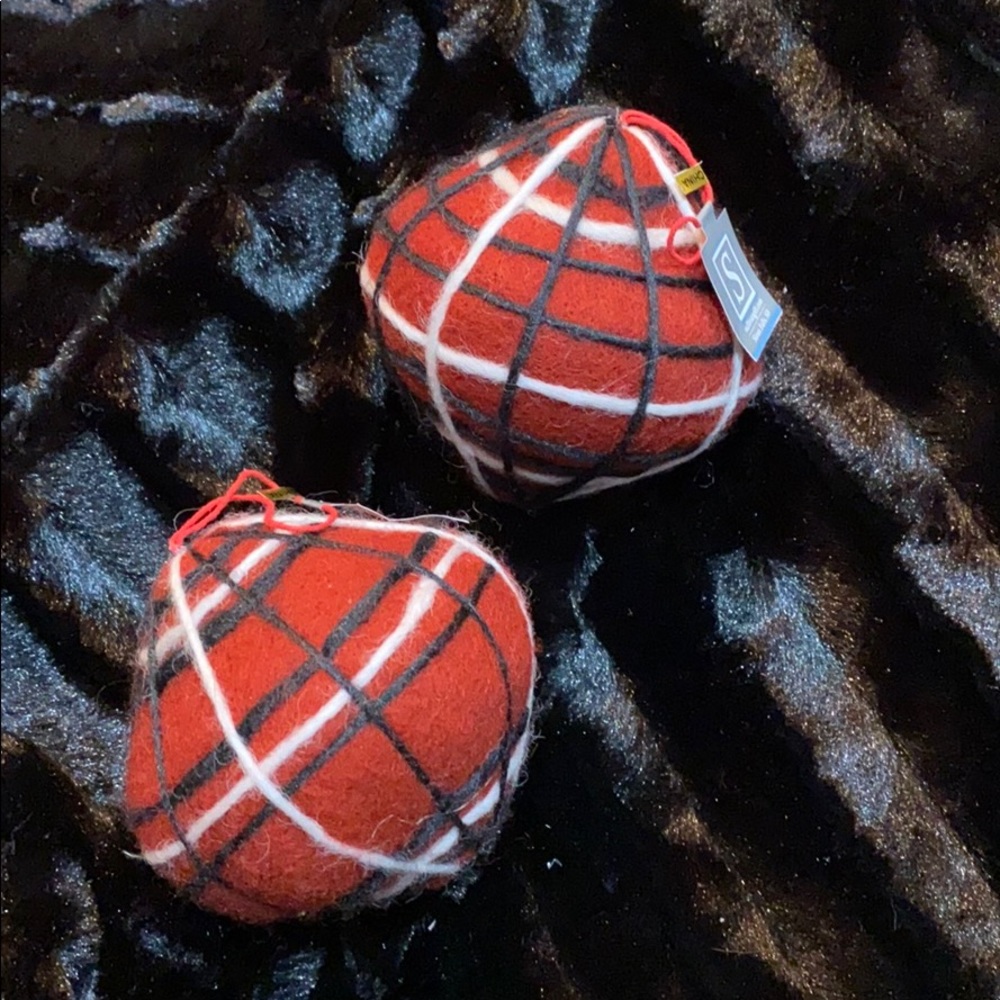 Plaid ornaments